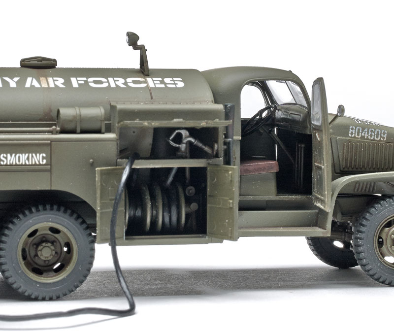 Tamiya 32579 US 2 1/2 Ton 6x6 Airfield Fuel Truck 1/48 Scale Kit for sale online